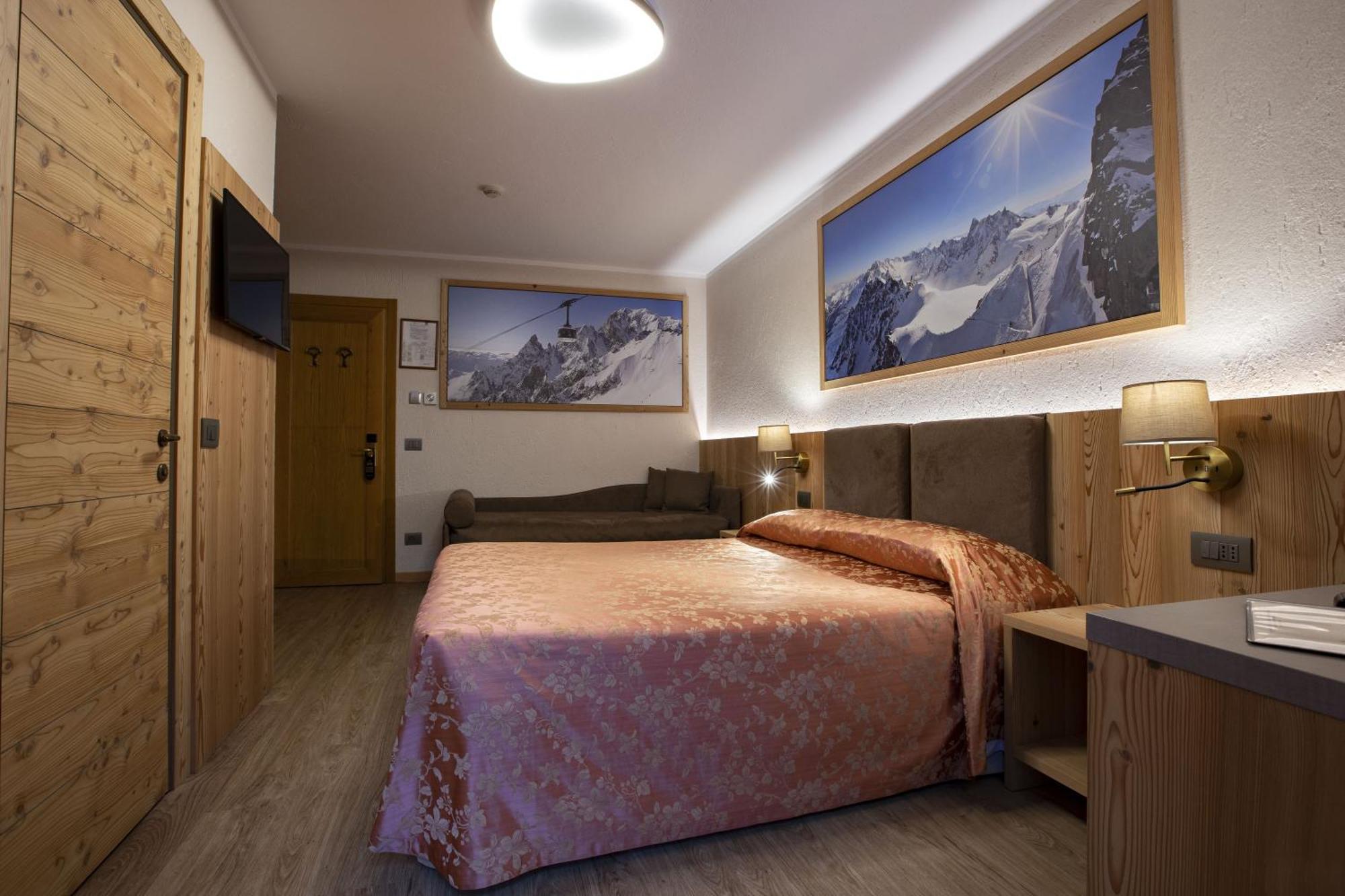 Hotel Des Glaciers Курмайор Екстер'єр фото