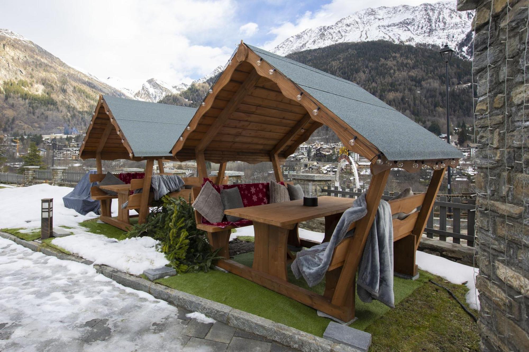 Hotel Des Glaciers Курмайор Екстер'єр фото