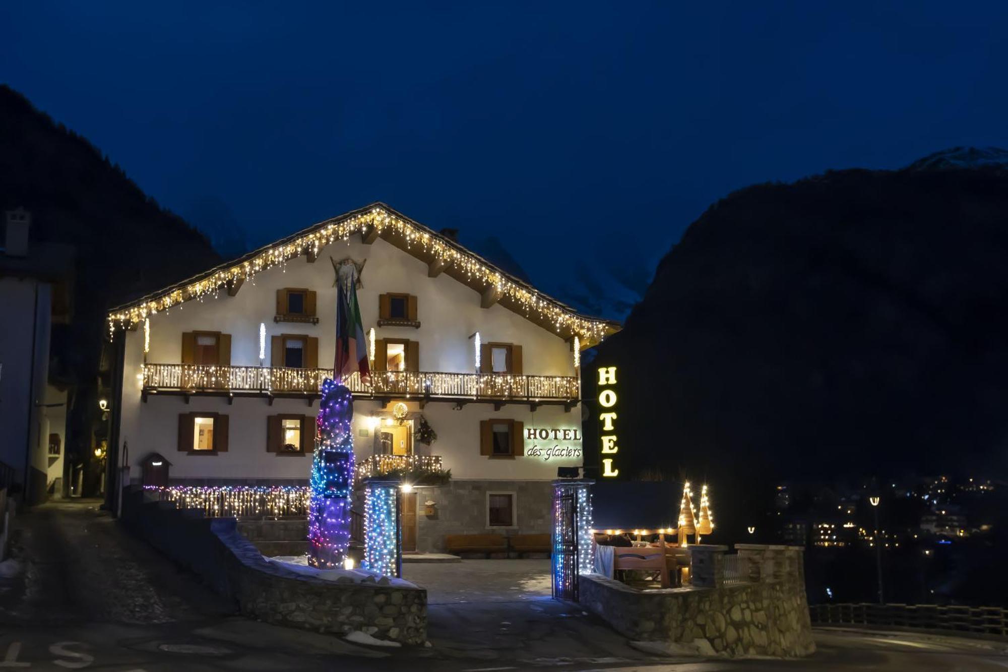 Hotel Des Glaciers Курмайор Екстер'єр фото